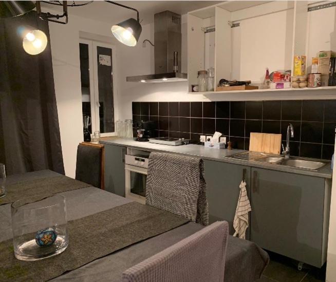 Agreable Logement A Vierzon Centre Bagian luar foto